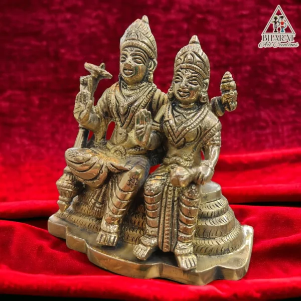 Brass statue of Lord Vishnu and Maa Laxmi